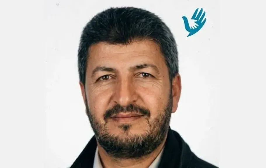 مليشيا الحوثي تعتدي على الفنان الشعبي يحيى صعصعة وتنهب ممتلكاته في عمران